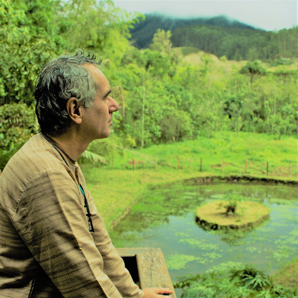 confraria-vegana---jaya-deva-adm-2-by-teresasbardellati_52162728232_l.jpg